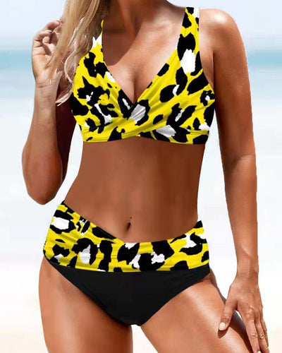 Eva - Bikini Coloré et Joyeux