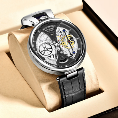 Montre d'affaires creuse à la mode