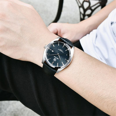 Montre d'affaires de luxe sophistiquée
