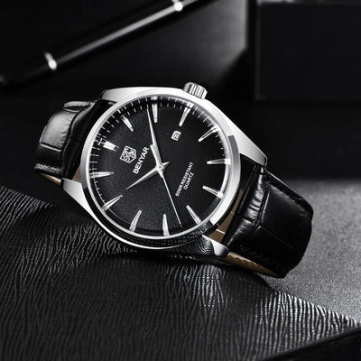 Montre d'affaires de luxe sophistiquée