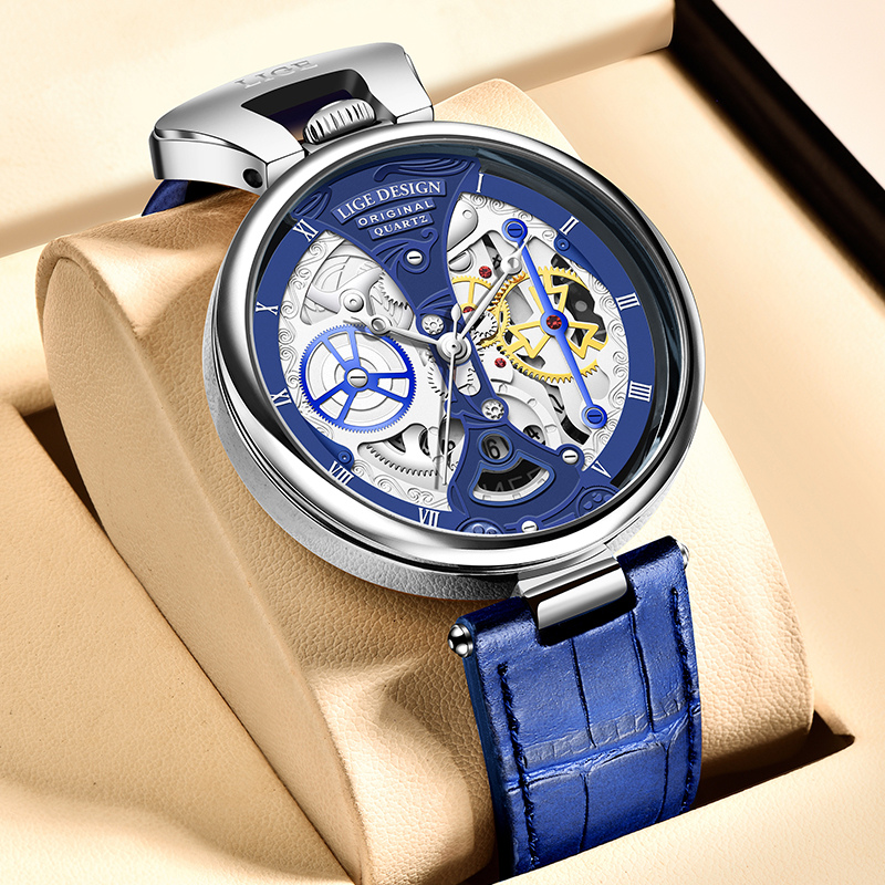 Montre d'affaires creuse à la mode