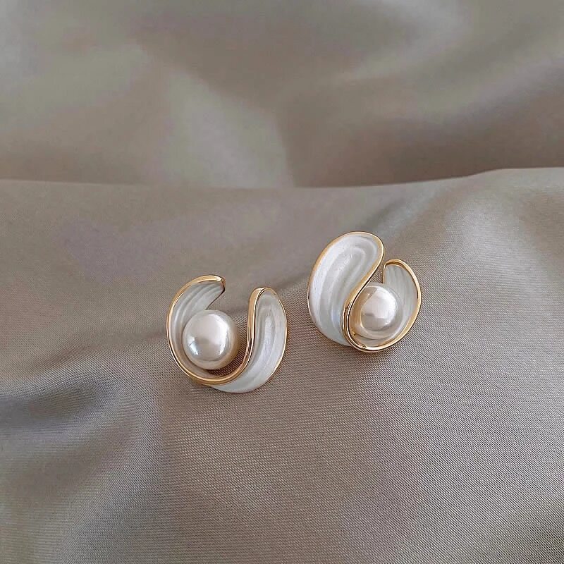 Boucles d'Oreilles en Opale Blanche de Luxe avec Perles en Or