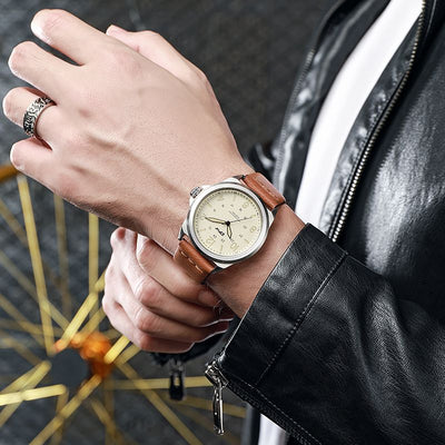 Montre Classique Moderne