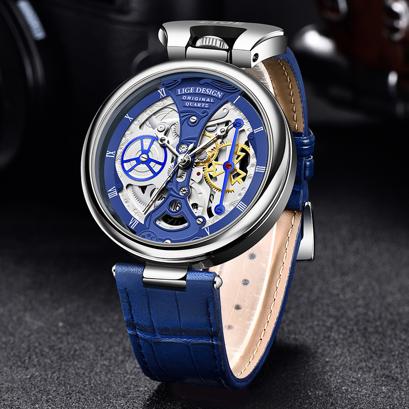 Montre d'affaires creuse à la mode
