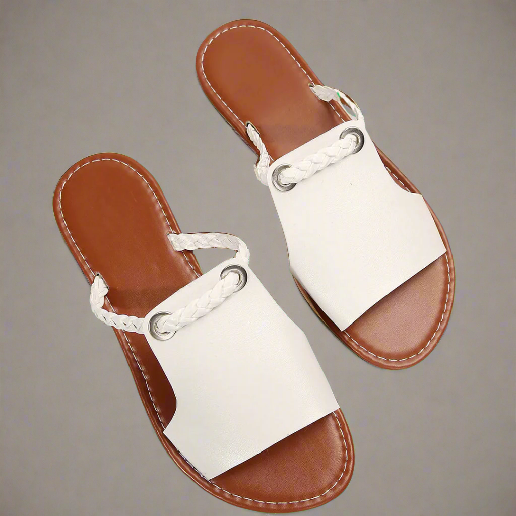 Katelina | Chaussons plats en matériau premium