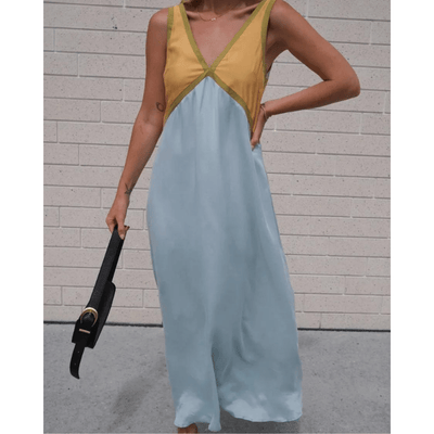 RENATA | ROBE AVEC COL EN V