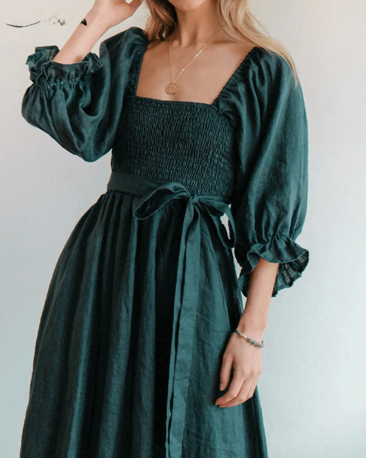 Tana | ROBE FRANÇAISE AVEC MANCHES VOLANTES