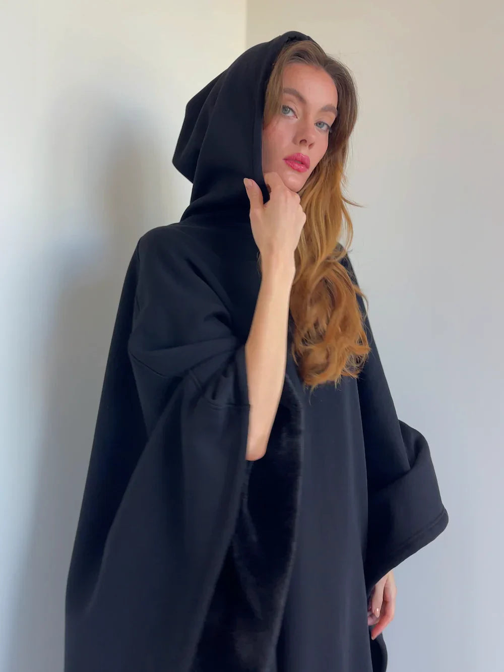 Eden Hoodie Blanket – Votre Cocoon de Douceur