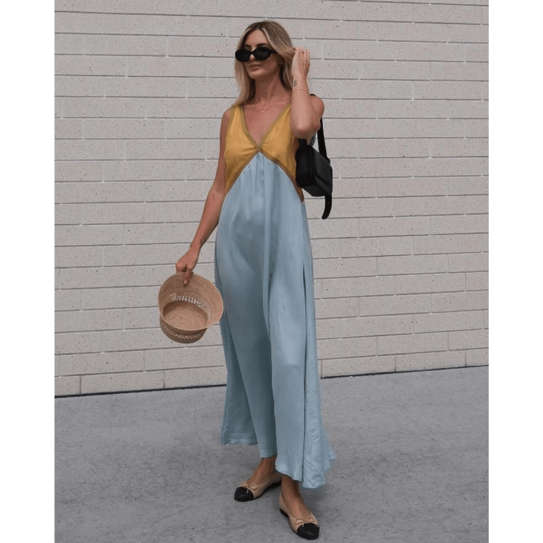 RENATA | ROBE AVEC COL EN V