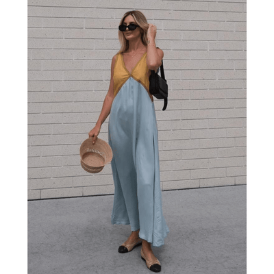 RENATA | ROBE AVEC COL EN V