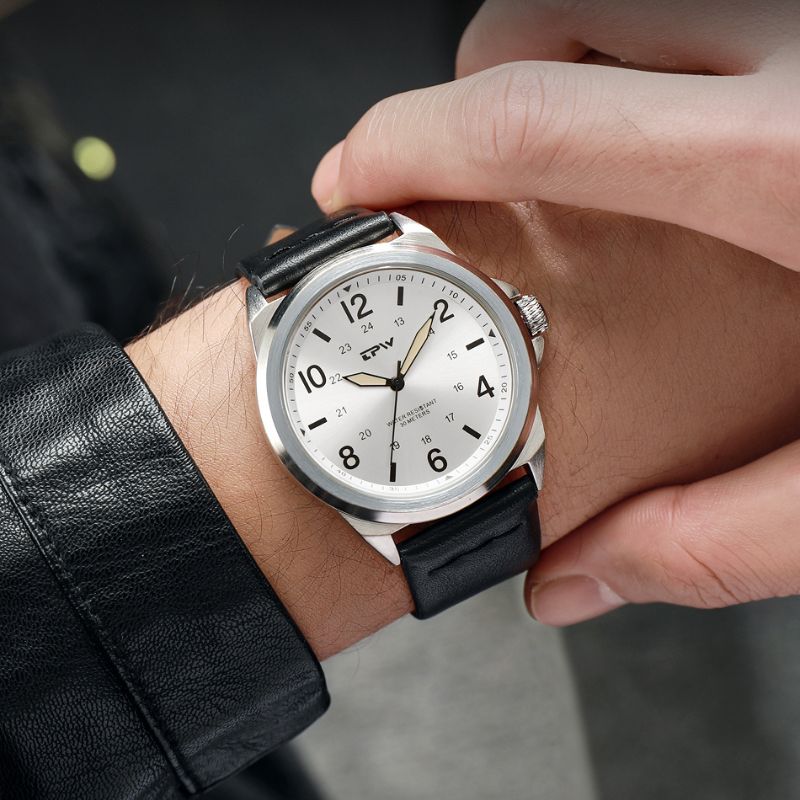Montre Classique Moderne