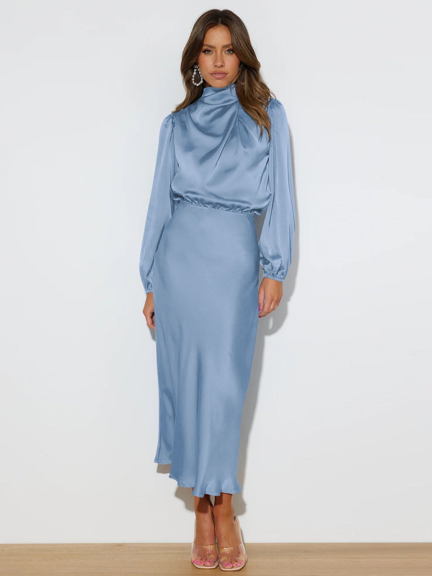 Isabella | Robe Midi Satin Sophistiquée
