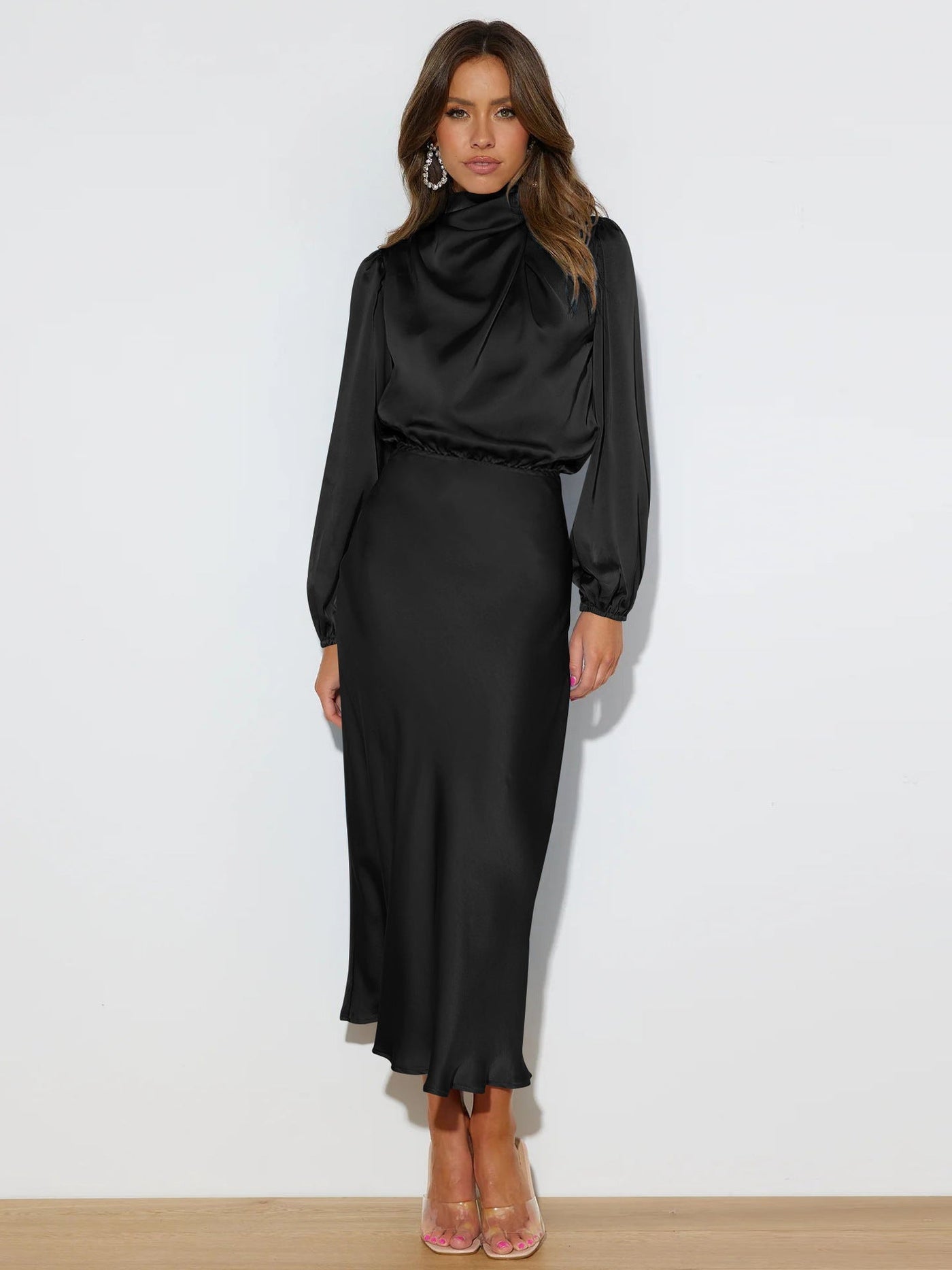 Isabella | Robe Midi Satin Sophistiquée