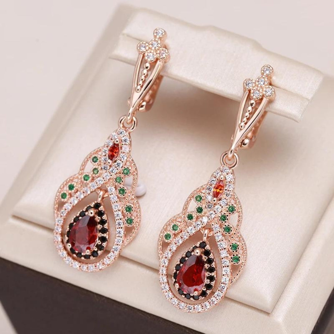 Boucles d'Oreilles Mandala Rouges avec Zirconium en Or
