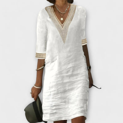 Emelia | Robe à col en V inspirée du style bohème