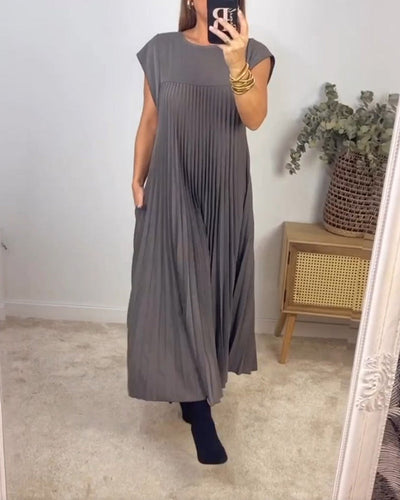 Amada™ Robe sans manches plissée