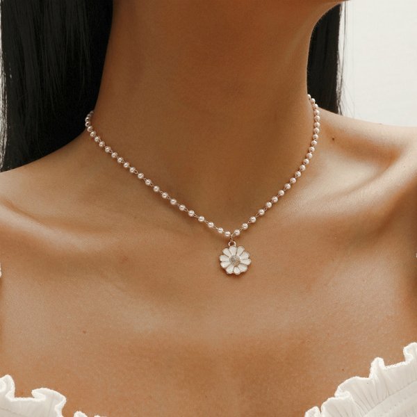 Pendentif Marguerite avec Perles