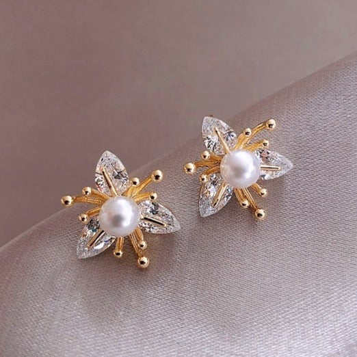 Boucles d'Oreilles Florales en Perles et Cristaux