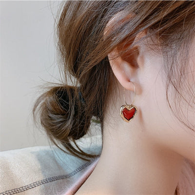 Boucles d'Oreilles en Cœurs Rouges