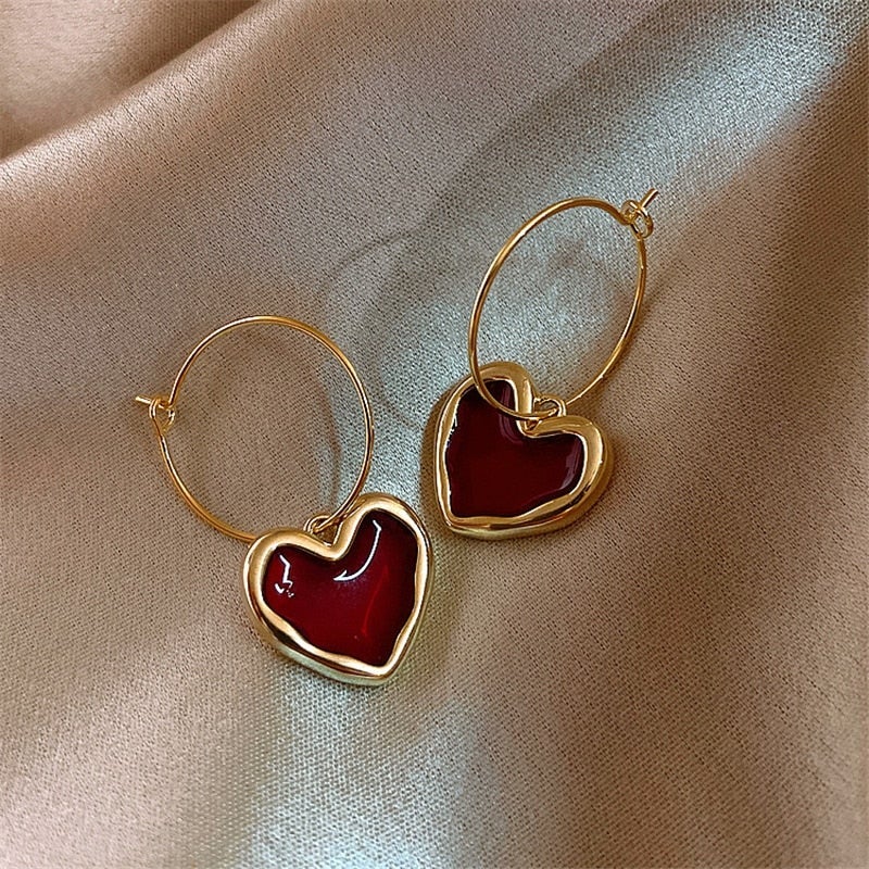 Boucles d'Oreilles en Cœurs Rouges