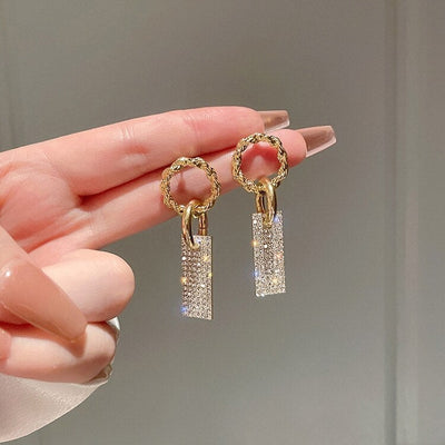 Boucles d'oreilles en Zirconium Luxueux en Argent Sterling avec Finitions Recouvertes de Pierres Brillantes