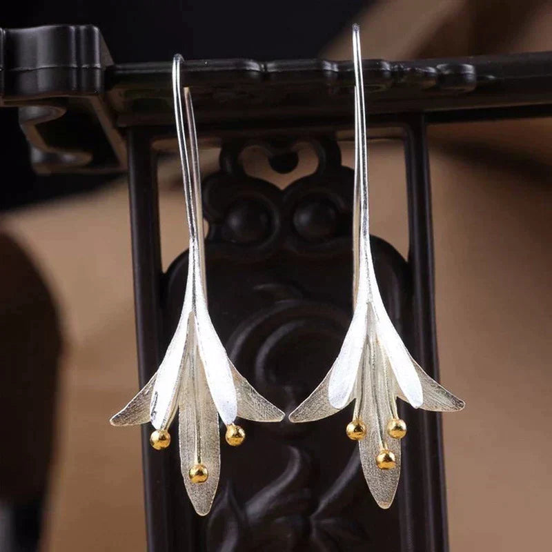 Boucles d'Oreilles avec Fleurs en Argent