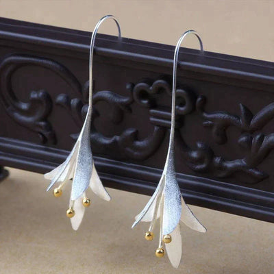 Boucles d'Oreilles avec Fleurs en Argent
