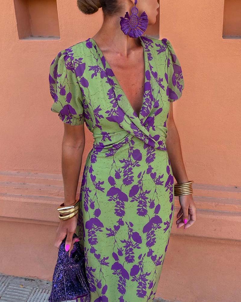 Brie | Robe Midi Fleurie avec Décolleté en V
