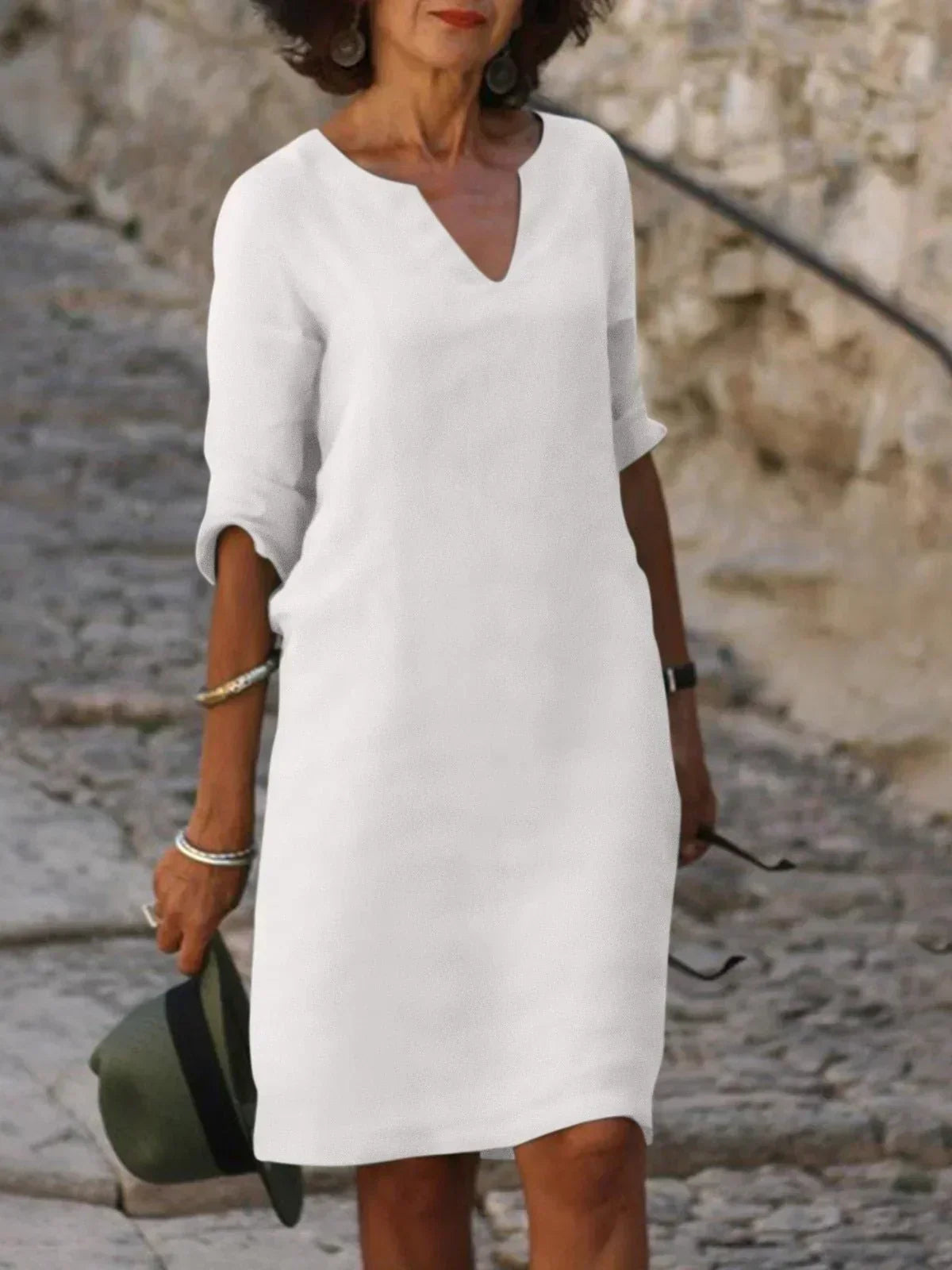 Josette | Robe élégante décolletée en V